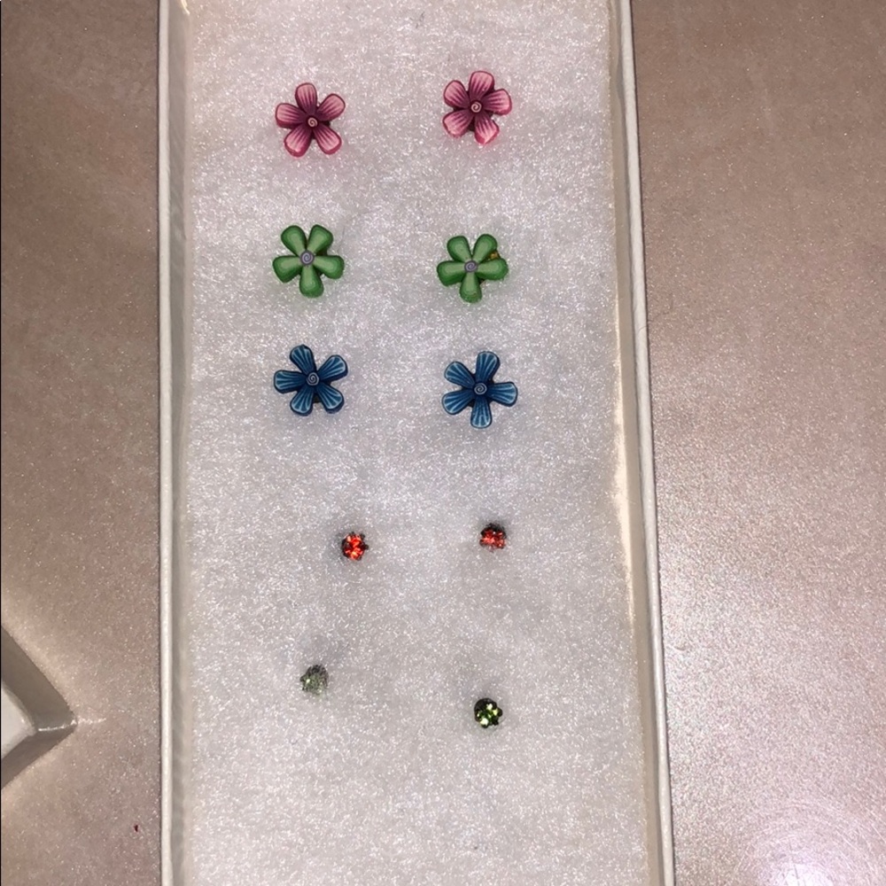 Earings